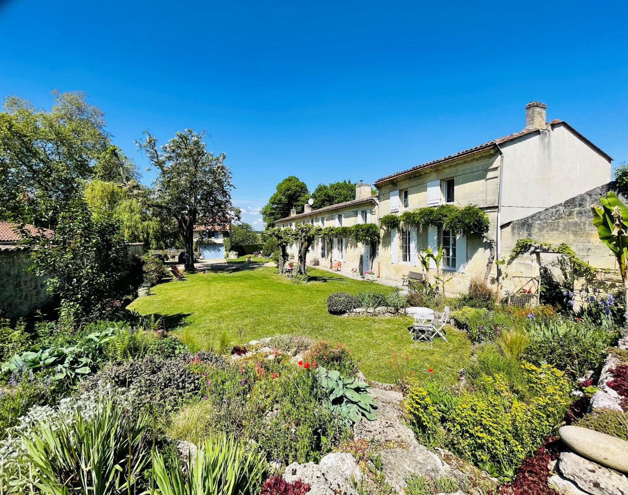 La Vigne D'Or Bed and Breakfast Teuillac Εξωτερικό φωτογραφία